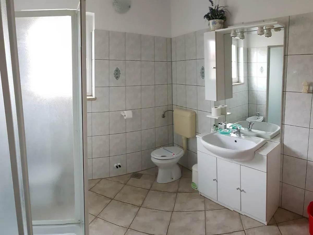 Villa Noela Pula 0*,